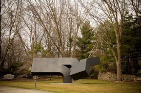 Clement Meadmore's 'Offshoot'