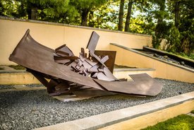 Image of Anthony Caro's 'Potpourri'