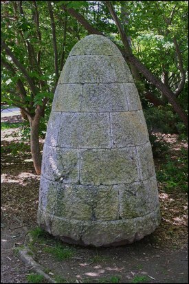 Image of Walter Dusenbery's 'Haystack'